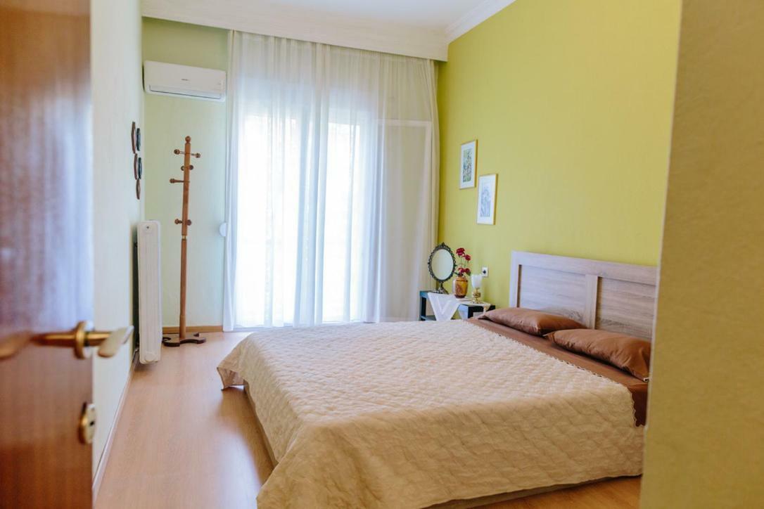 Cosy Apartment In The Centre Of Komotini Exterior photo